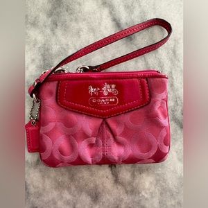 Coach wristlet PINK